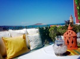SARA HOUSE NADOR, ξενοδοχείο σε Ναντόρ