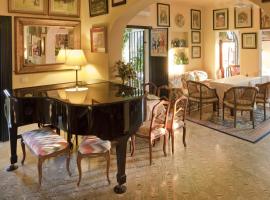 Fowlers Hotel, Hotel in Cala d'Or