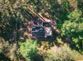 BRENDIS -'Virš Ąžuolų' - Forest SPA - FREE jacuzzi, Hotel in Paplatelė
