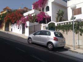 Villa las Buganvillas MASPALOMAS - Cocina y habitaciones con baños privados, hotel in Maspalomas