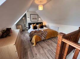 *BRAND NEW* Luxury Country Lodge, hotel in Burnham on Crouch