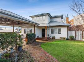 Explore Frankston South from this lovely home, пляжне помешкання для відпустки у місті Франкстон