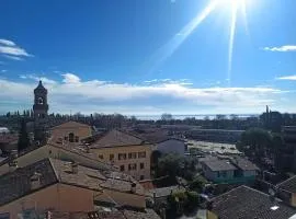 Attico Padenghe Vista Lago Ascensore e Terrazza