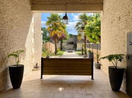 Domaine de l'Ang&eacute;lique - Loft avec SPA privatif - Marais poitevin entre Niort et La Rochelle