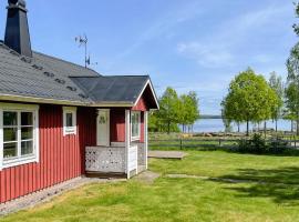 Nice Home In Vittaryd With 2 Bedrooms And Wifi, hotel in Kvänarp