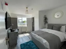 Isabella Rooms