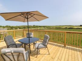 Mountain View Lodge 2, holiday rental in Holyhead