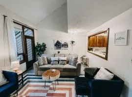 73SW - WiFi - F P - WithD - Sleeps 6 home