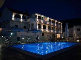 Kostas Beach Apartments, hotel in Agios Gordios