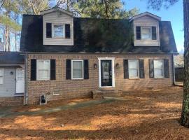 Renovated 3bedroom 2.5bath 2 story house w/ garage, hotel with parking in Lawrenceville