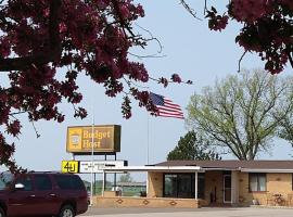 Budget Host 4U Motel, hotel with parking in Bowman