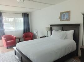 White Fang Motel: Wawa şehrinde bir otel