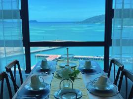 No1 Revisited Stay-Luxury Corner Seaview, 2bath room-Mango House3, hotel na praia em Kota Kinabalu