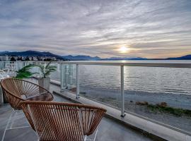 Bariloche costa del lago Ollagua, vista al lago panoramica, piscina, cochera