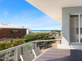 Moon Glow Views, Short Walk To Beach Accom Holidays，位于特里格尔的酒店