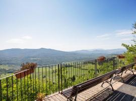 Amazing Home In Mazzolla With Wifi, hotel en Mazzolla