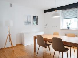 F&E Apartment - groß, freundlich hell, hotel em Fellbach