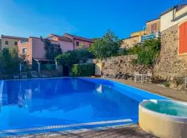 La Mandola eco Hostel