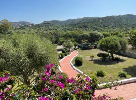 Appartam. con piscina 4P, apartement sihtkohas Baja Sardinia