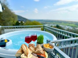 The Mermaids Watch Pendine DOG FRIENDLY with Cymru Holidays, hotel con bañera de hidromasaje en Pendine