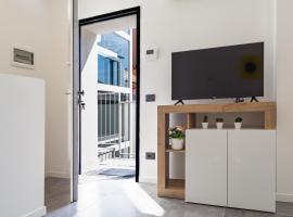 KHL APARTMENTS, holiday home in Milan