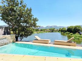 The Pecan Lake Guesthouse, hotel com spa em Hartbeespoort
