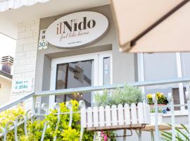 Hotel Il Nido，里米尼里瓦貝拉的飯店
