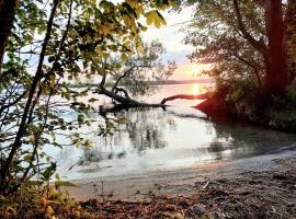 Ferienhaus Flessenow am Schweriner See, παραλιακή κατοικία σε Flessenow