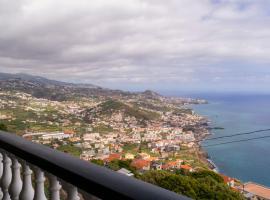 Sunset House, villa i Câmara de Lobos