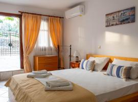 Alexandra's House, hotel i Skiathos by
