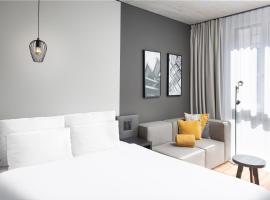 Radisson Hotel & Suites Zurich, hotel Opfikonban