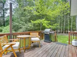 Cozy Swan Lake Apt with Grill and Private Yard