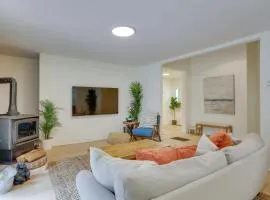 Charming Swan Lake Apartment with Deck!