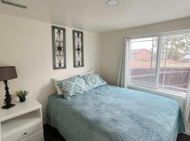 Cedar Tiny Home, minicasa a Woodland Park