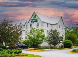 Holiday Inn Express & Suites - Lincoln East - White Mountains, an IHG Hotel, hotell i Lincoln