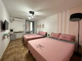 Lin Jiang Apartment