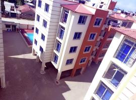 Lovely and spacious 3 bedroom apartment with swimming pool, hotel in Mtwapa