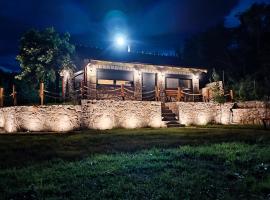 Stone House Montenegro – hotel w mieście Danilovgrad