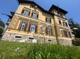 Historische Villa Velden im Zentrum, hotel perto de Velden Christmas Market, Velden am Wörthersee