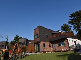 Jo and Lee Kids House, appartamento a Seogwipo