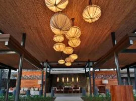 El Mangroove Papagayo, Autograph Collection