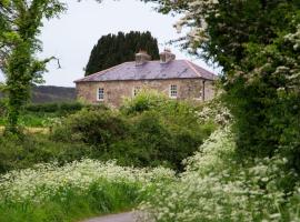 Prizon House Balla, hotel i Mayo