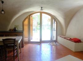 Les Voûtes du Chambon, hotel di Champcella