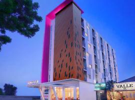 favehotel Simpang Lima - Semarang、スマランのホテル