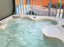 VILLA Confort JACUZZI WIFI Soustons Plage-Vieux Boucau-, villa in Soustons