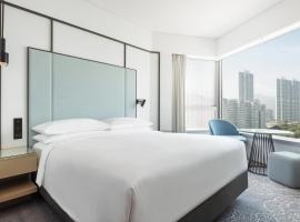 Four Points by Sheraton Hong Kong, Tung Chung: Hong Kong'da bir otel