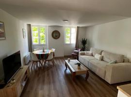 Appartement T3 Cambo-les-Bains, מלון בקמבו-לה-באן