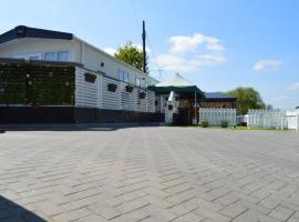 River View Retreat, hotel pet friendly a Offenham