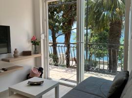 Sea Level, hotel in Risan