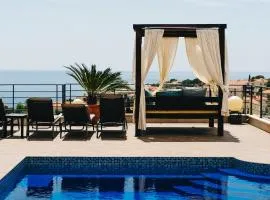 Residence top location apt. 1 Marghareta with sea view